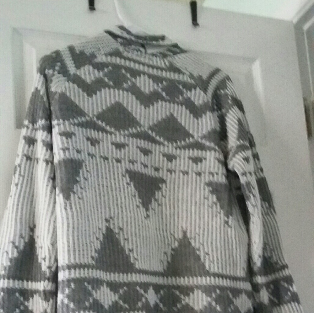 Cardigan - Picture 4 of 6